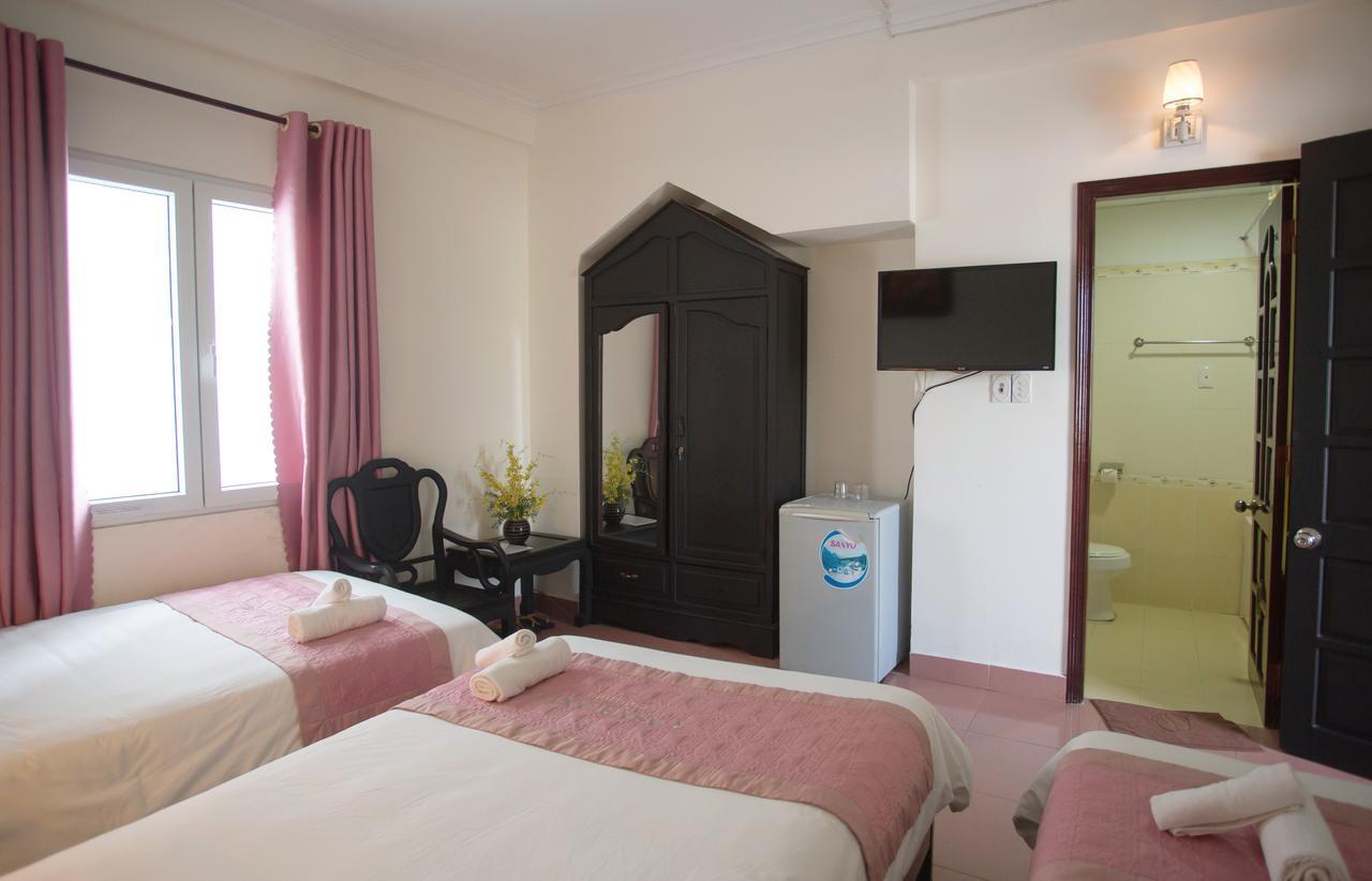 Casablanca Boutique Hotel Hue Exterior photo