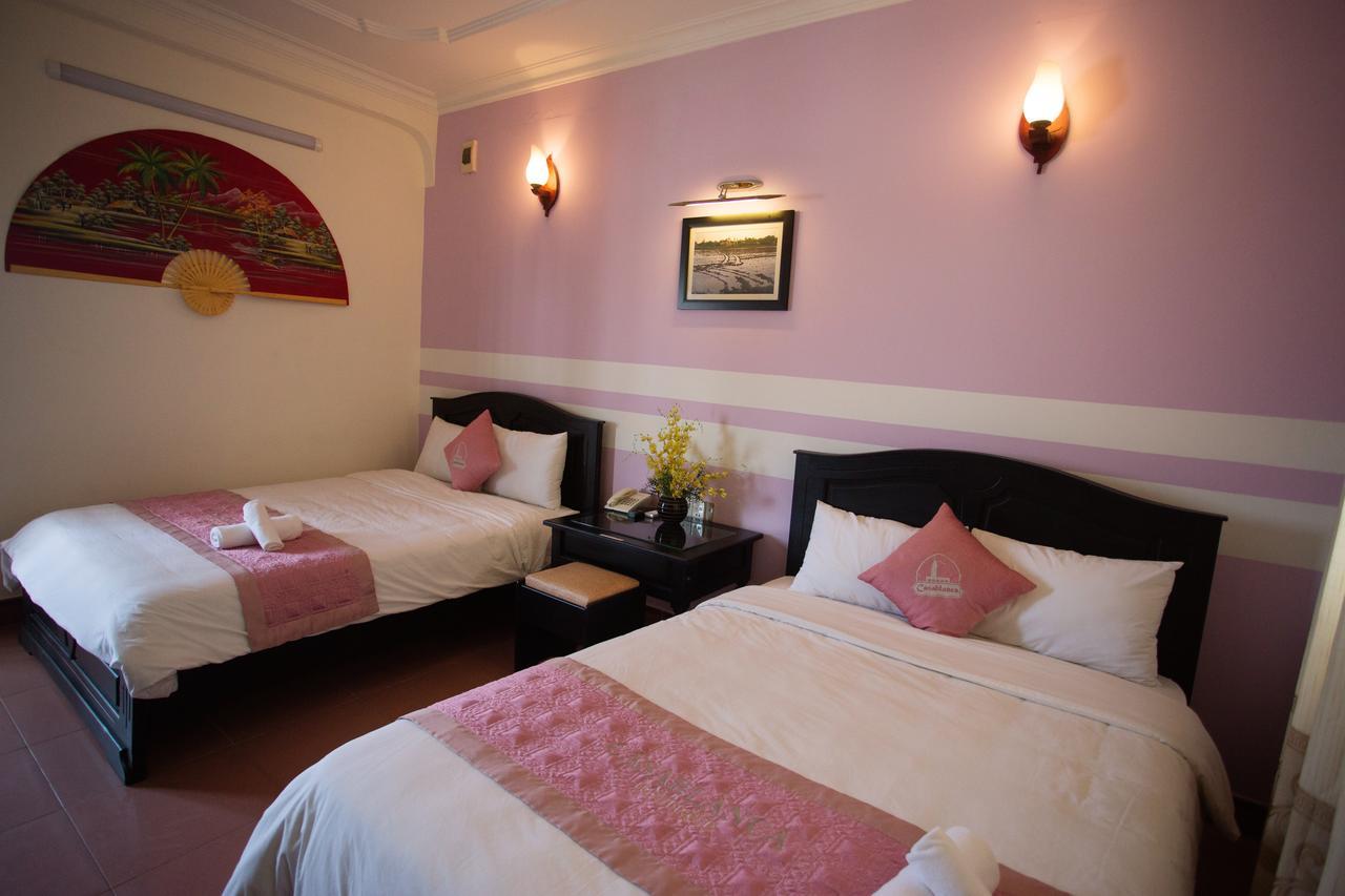 Casablanca Boutique Hotel Hue Exterior photo